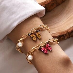 3/$30 💛 2pc Faux Pearl Butterfly Chain Bracelet